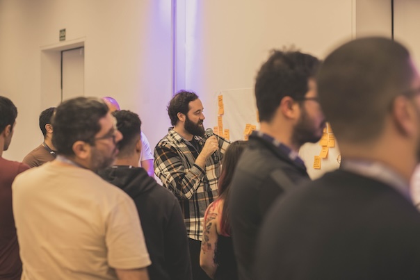 Sebas no workshop de ES
